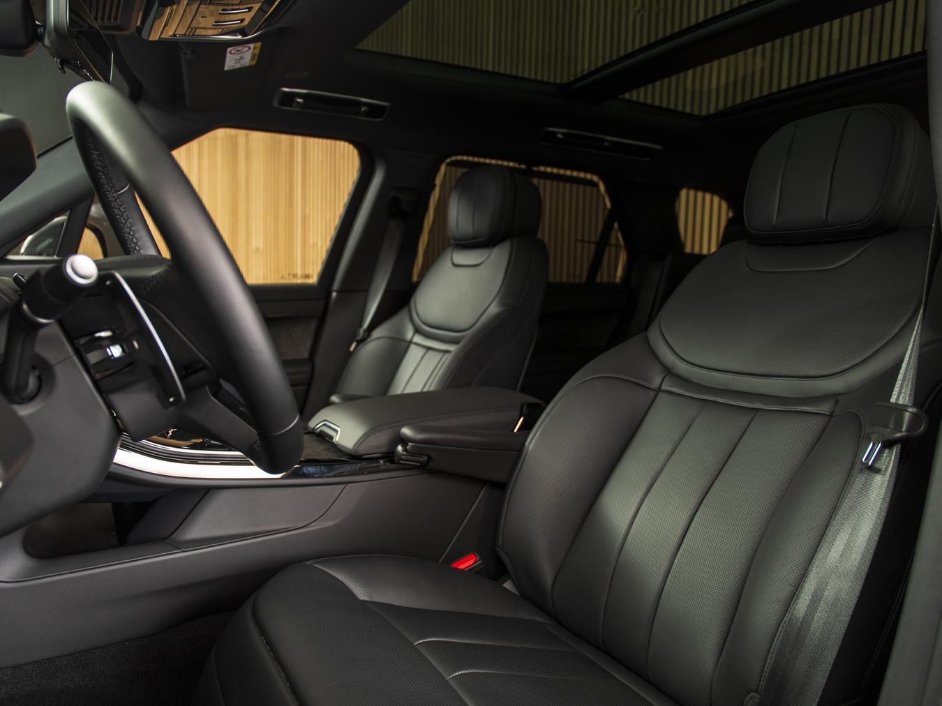 Land Rover Range Rover Sport D300 Dynamic HSE