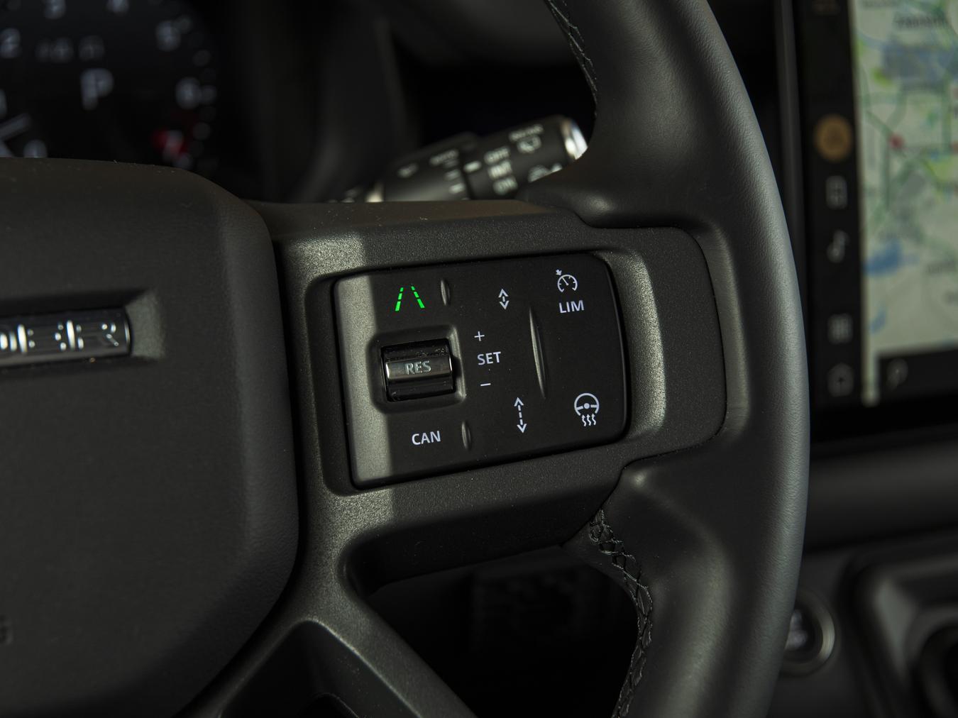 Land Rover Defender 110 P425 V8 X-Dynamic HSE