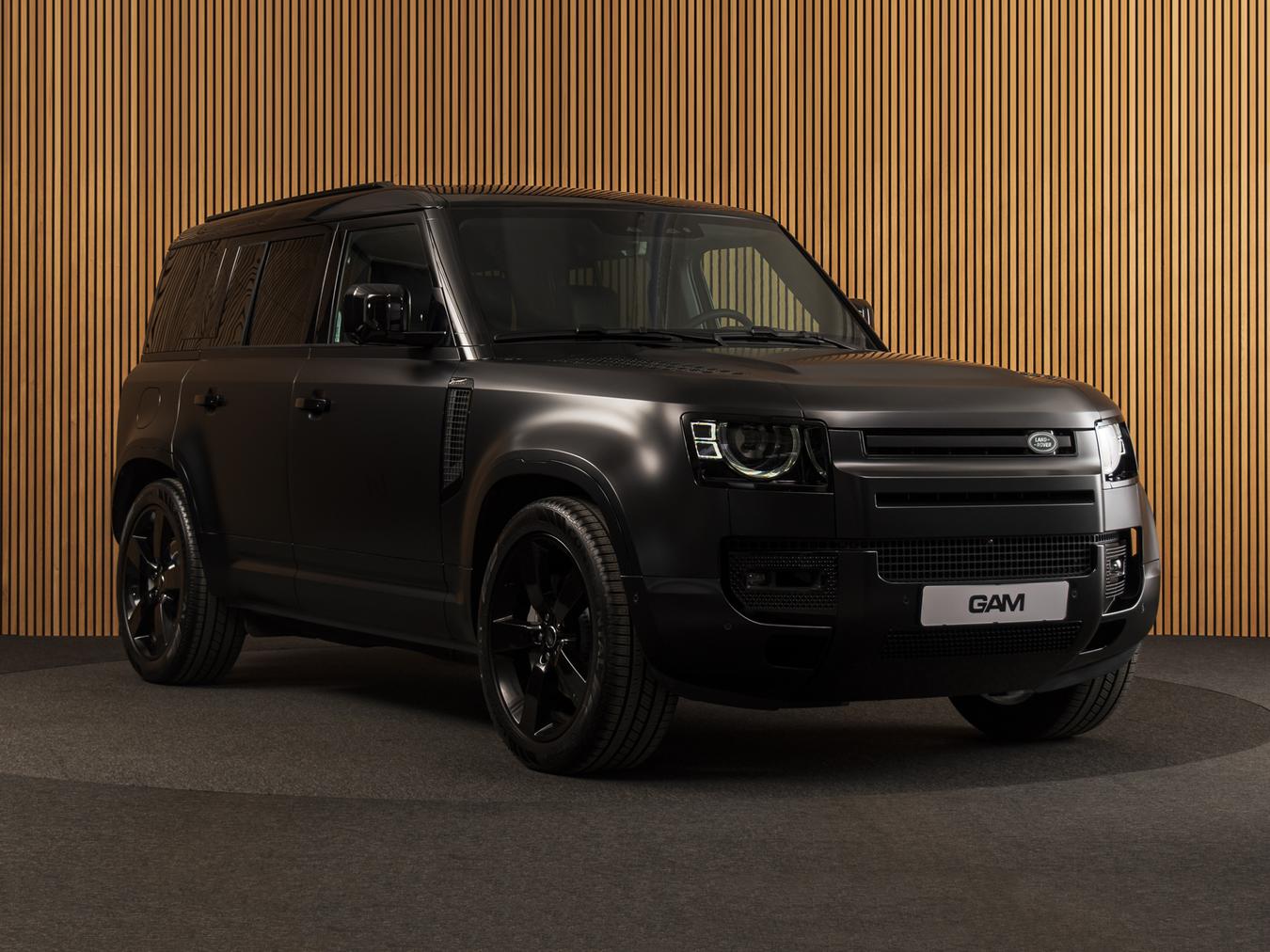 Land Rover Defender 110 X-Dynamic HSE P300e