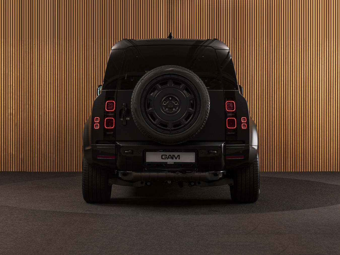 Land Rover Defender 110 X-Dynamic HSE P300e