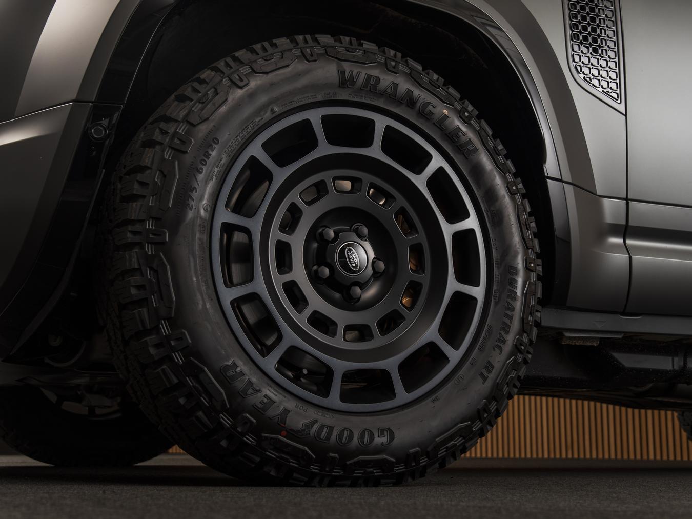 Land Rover Defender 110 P635 AWD OCTA