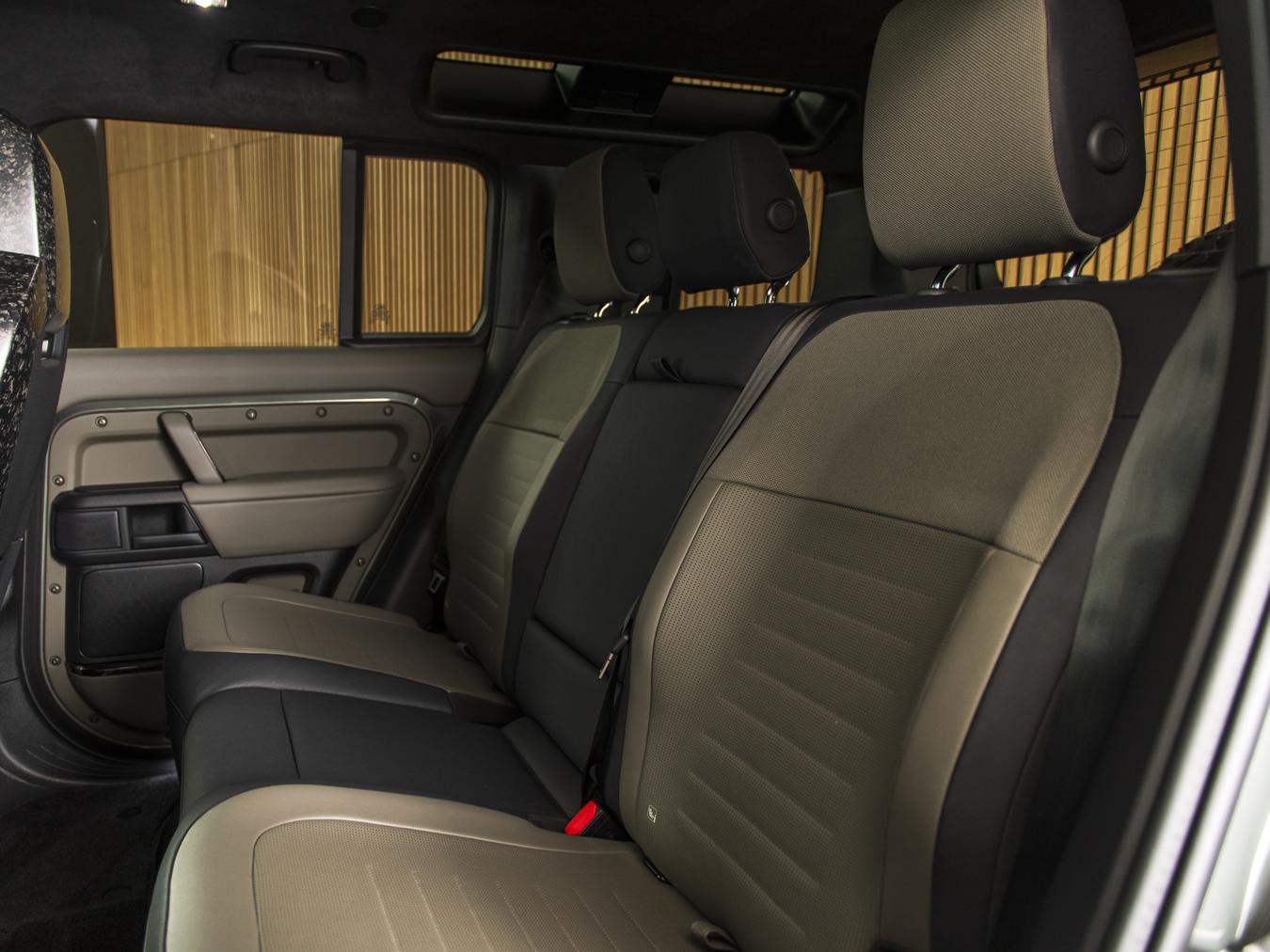 Land Rover Defender 110 P635 AWD OCTA
