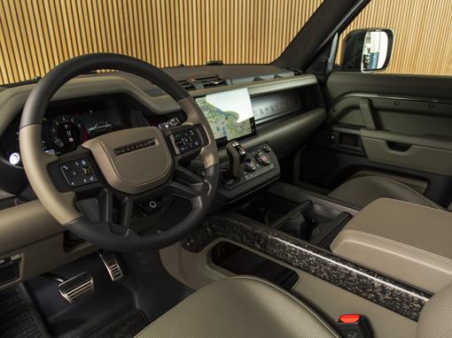 Land Rover Defender 110 P635 AWD OCTA