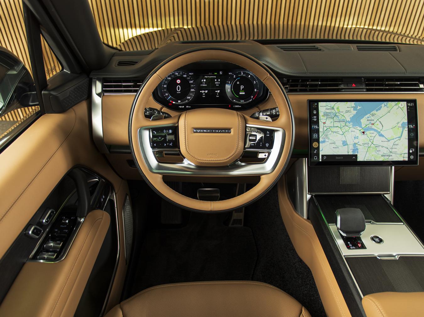 Land Rover Range Rover P460e Autobiography
