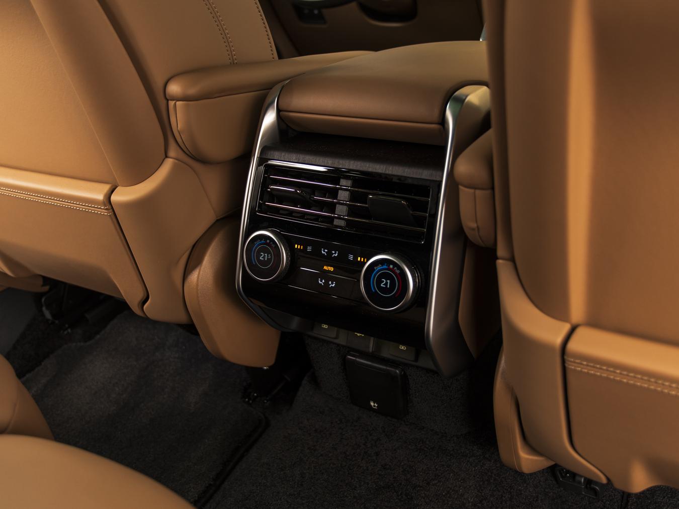 Land Rover Range Rover P460e Autobiography