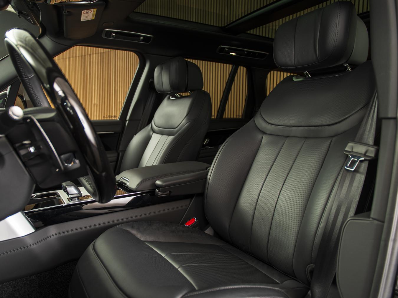 Land Rover Range Rover P460e Autobiography