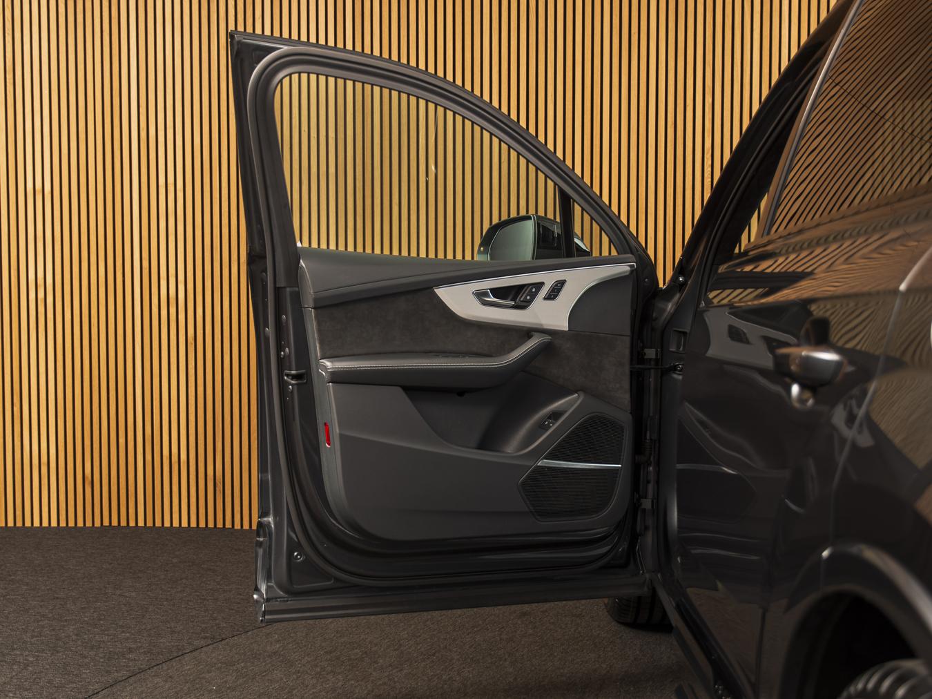 Audi Q7 60 TFSI-e Quattro S-Line