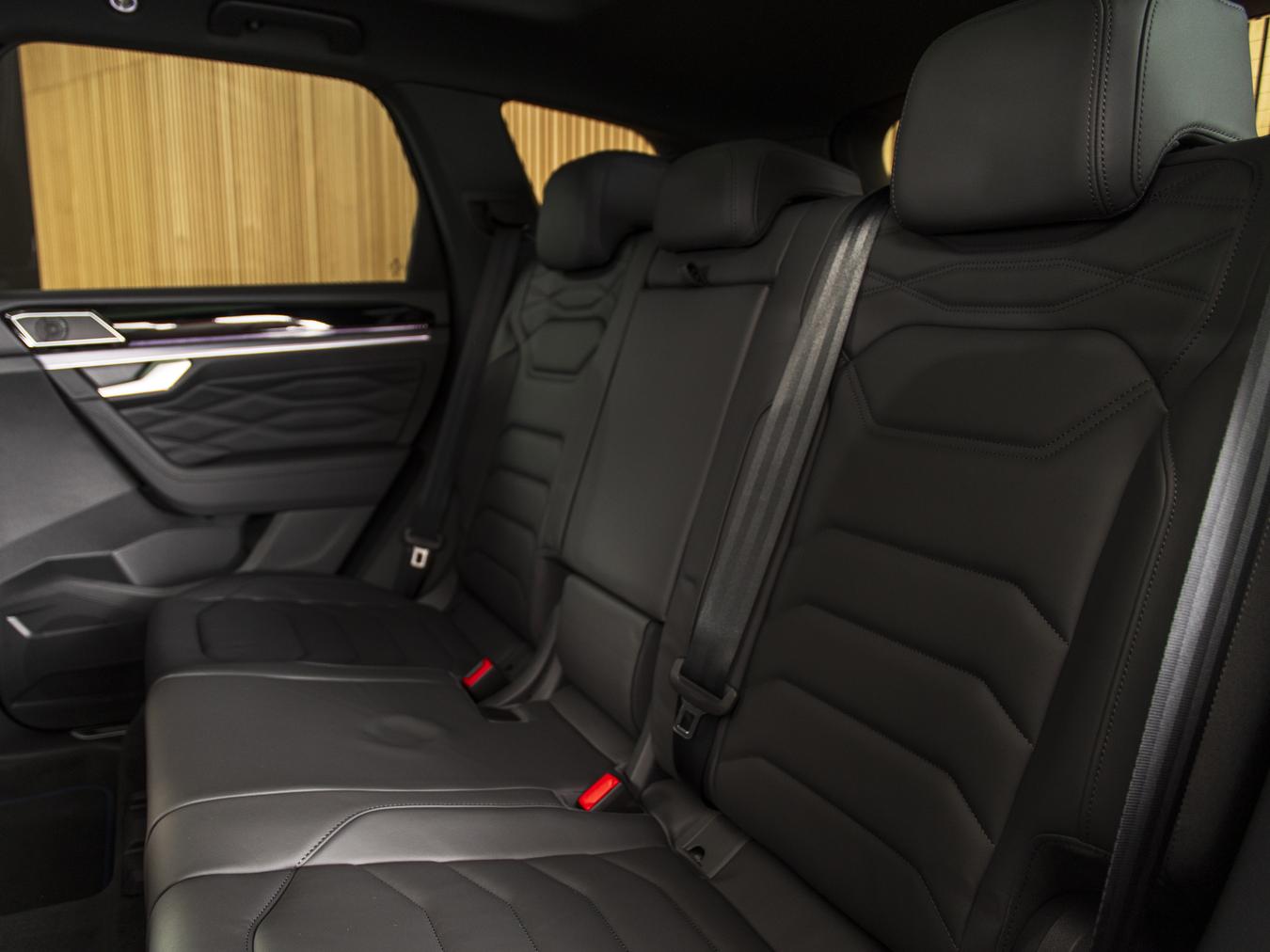 Volkswagen Touareg R eHybrid TSI 4MOTION