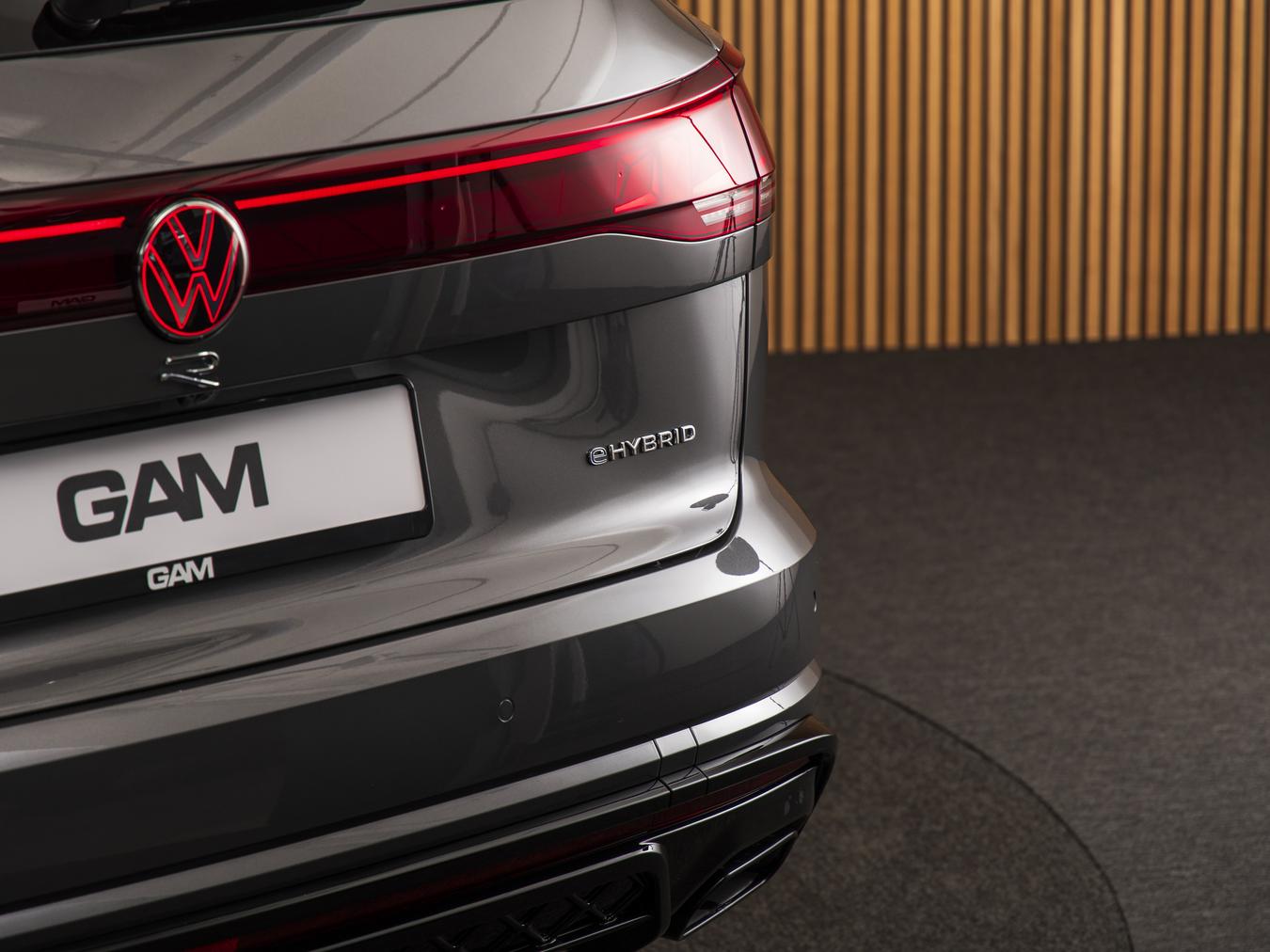 Volkswagen Touareg R eHybrid TSI 4MOTION