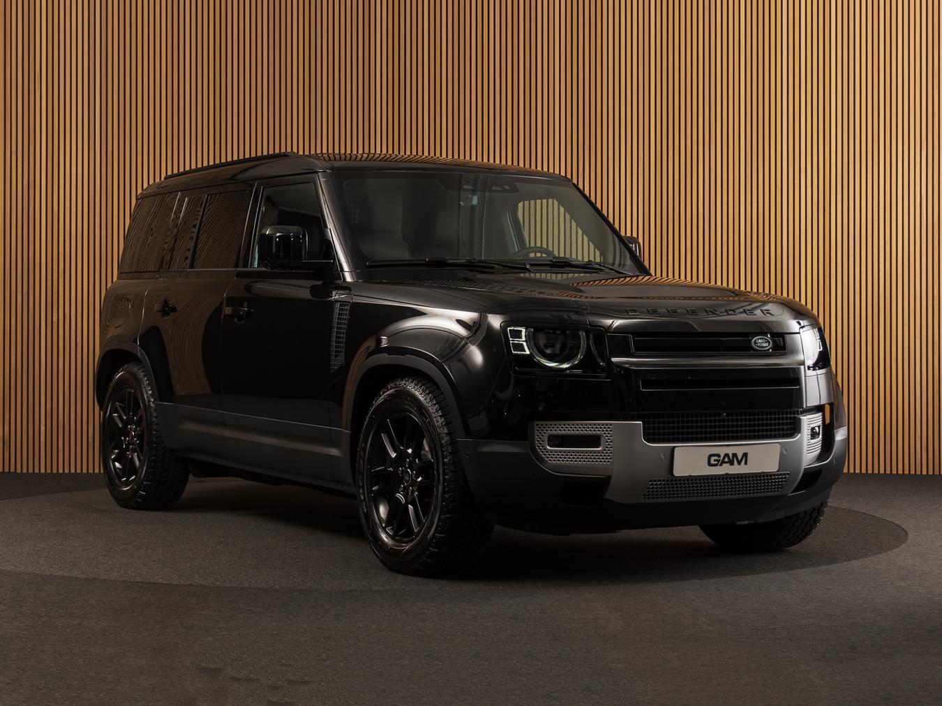 Land Rover Defender 110 Hard Top D250 S