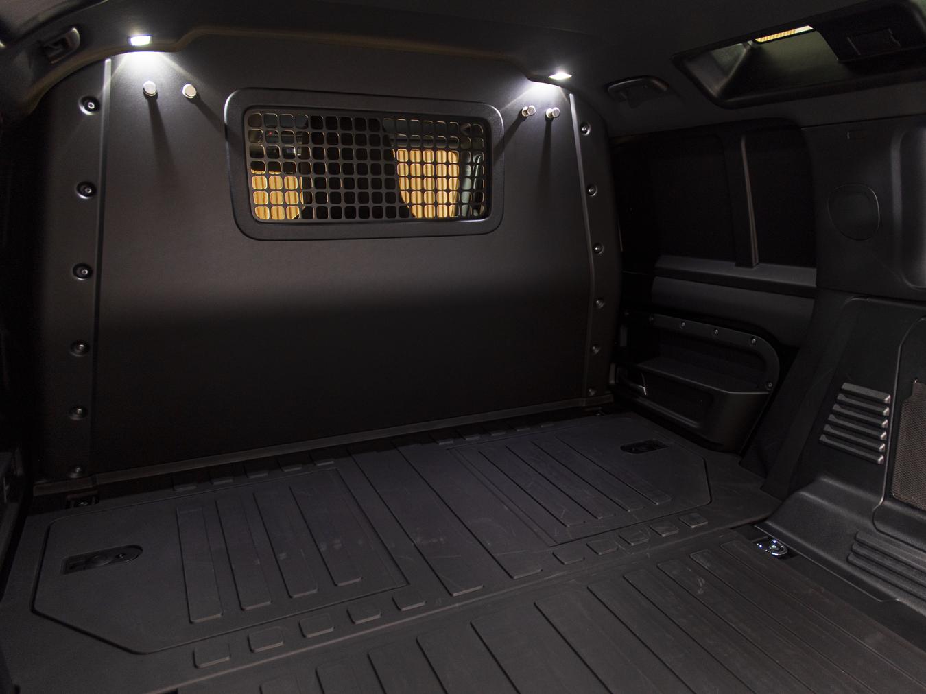 Land Rover Defender 110 Hard Top D250 S