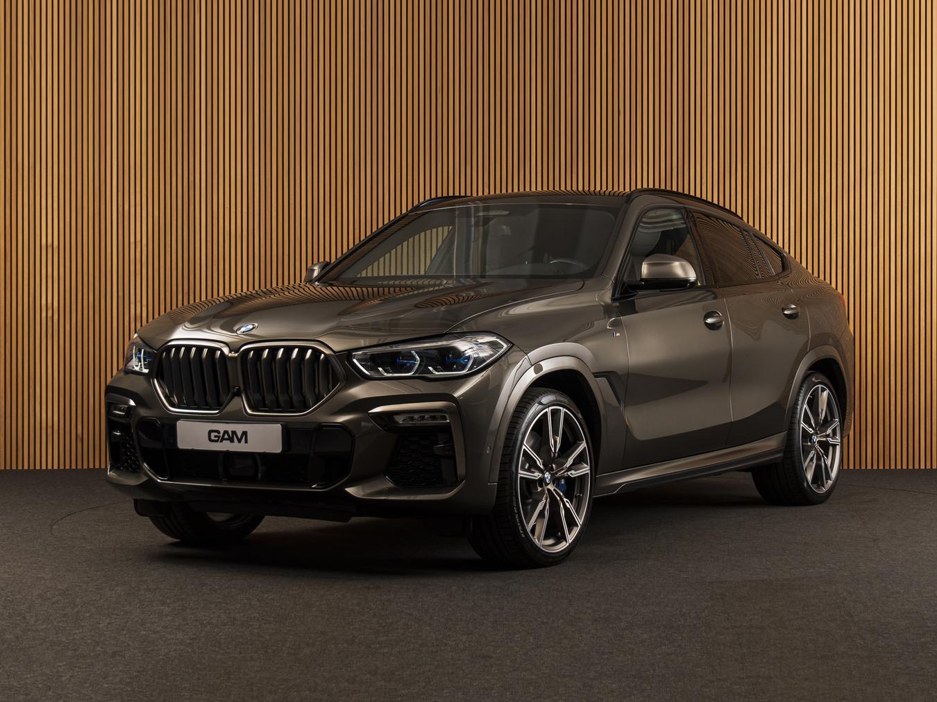 BMW X6 M50i
