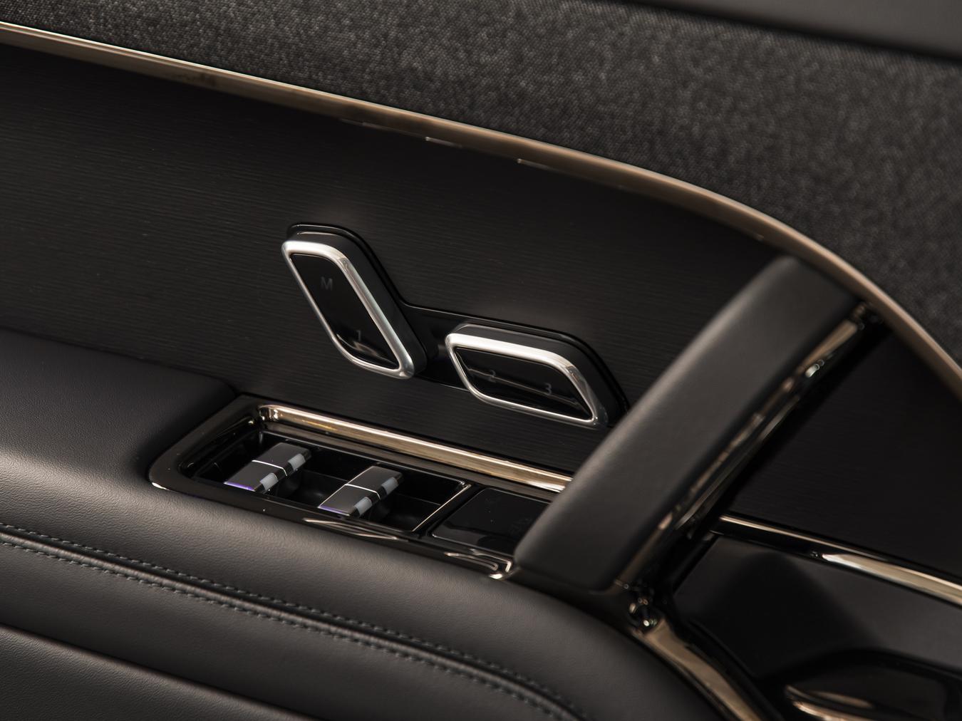 Land Rover Range Rover Sport P550e Autobiography