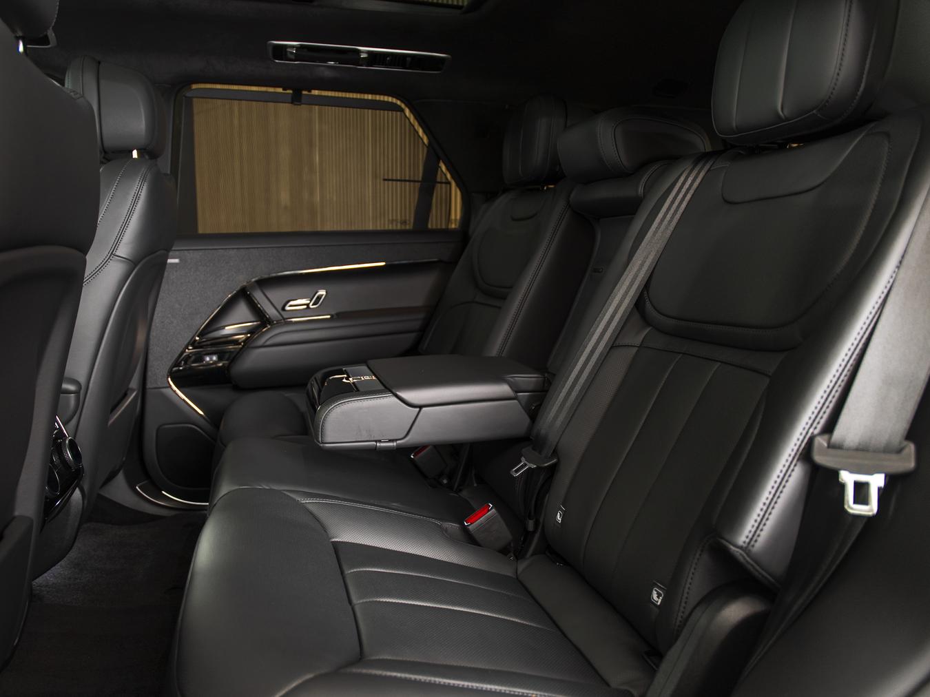 Land Rover Range Rover Sport P550e Autobiography