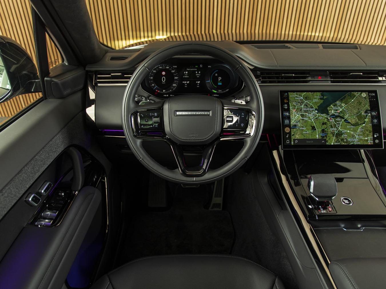 Land Rover Range Rover Sport P550e Autobiography