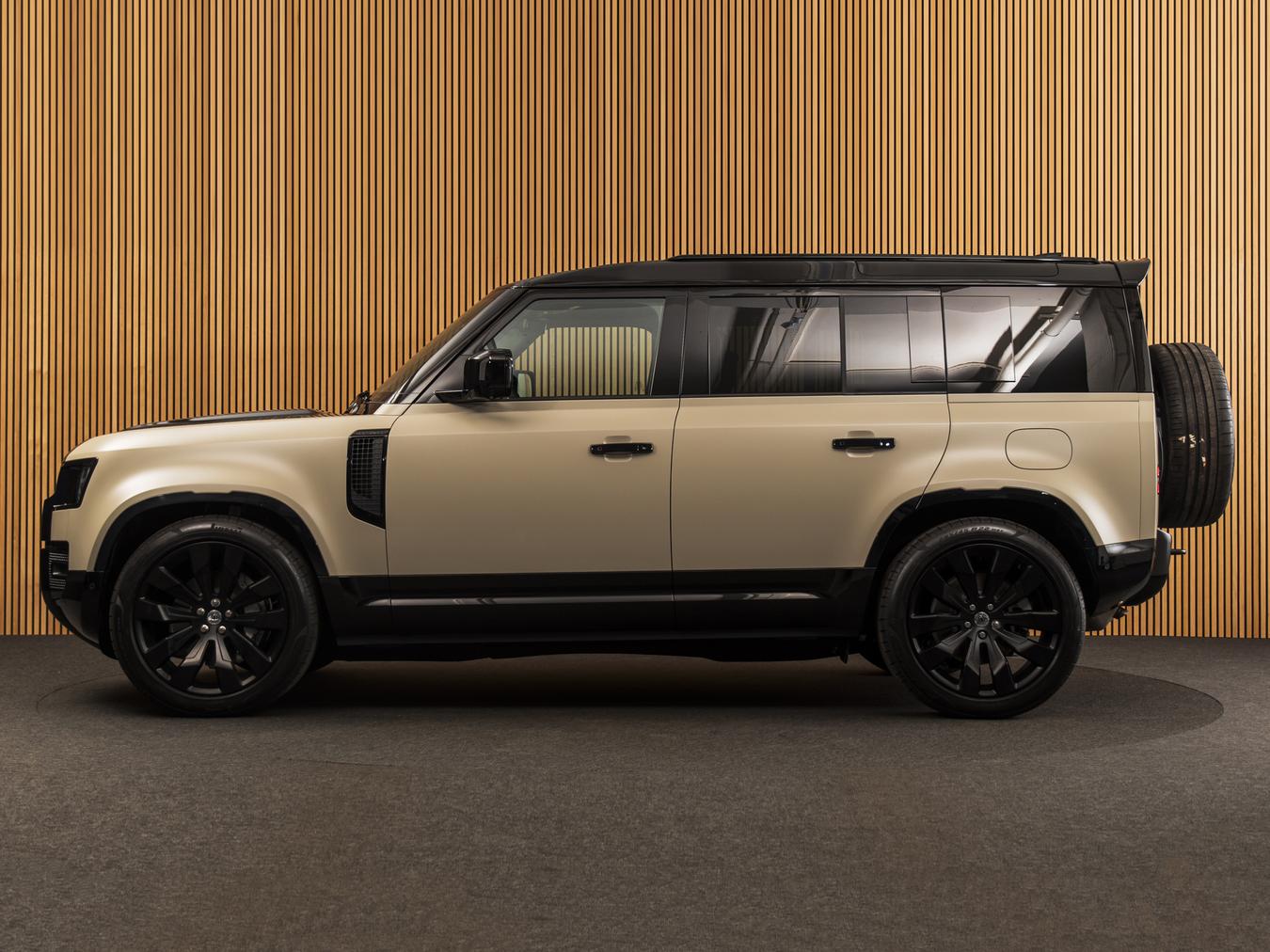 Land Rover Defender 110 X-Dynamic HSE P300e