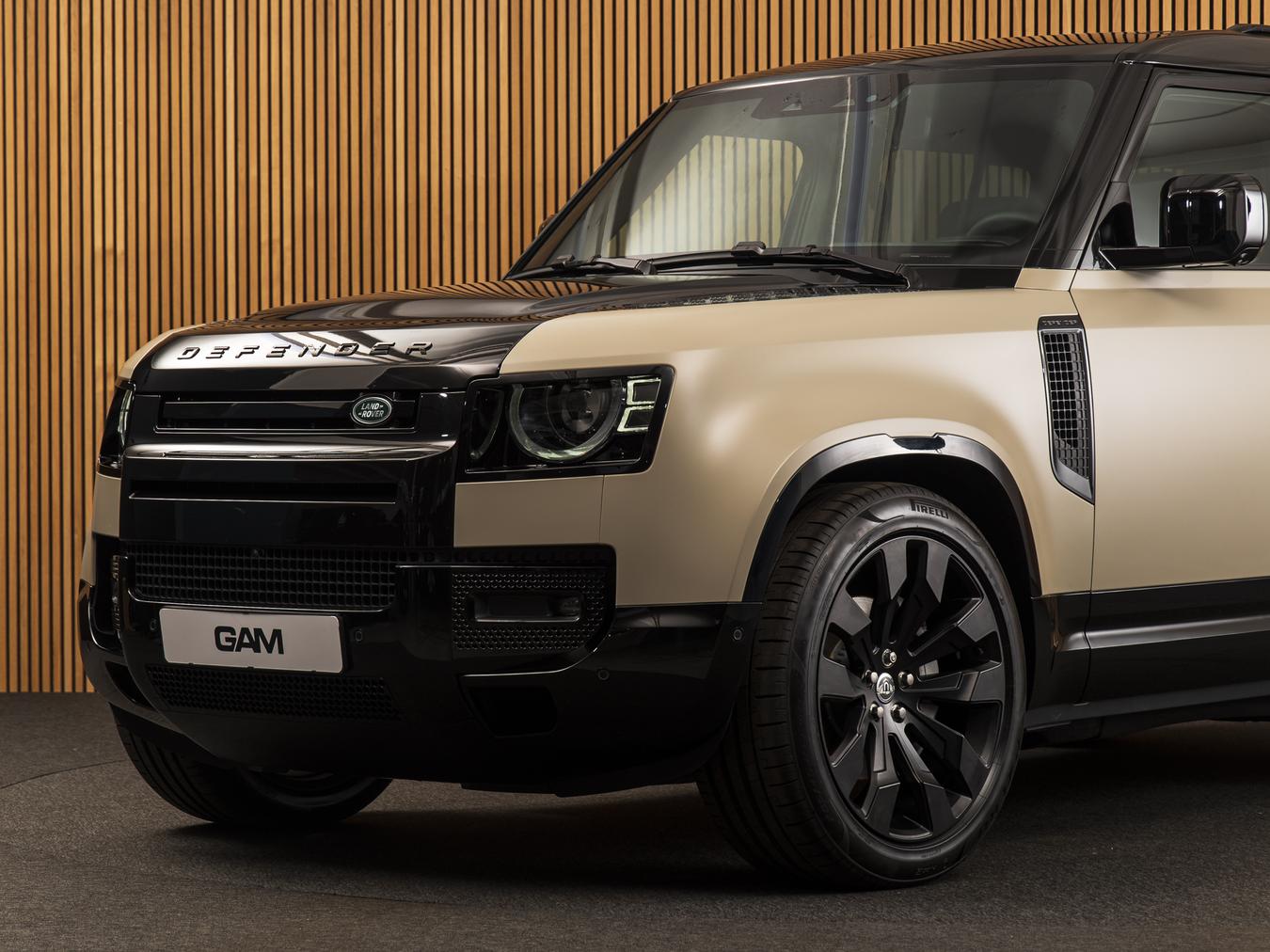 Land Rover Defender 110 X-Dynamic HSE P300e