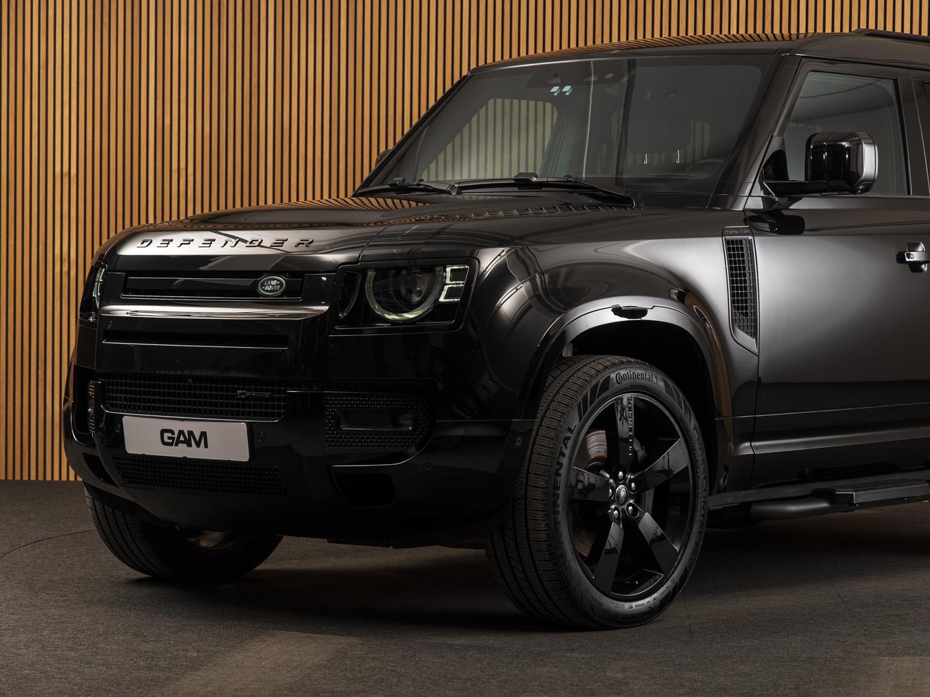 Land Rover Defender 110 X-Dynamic HSE P300e