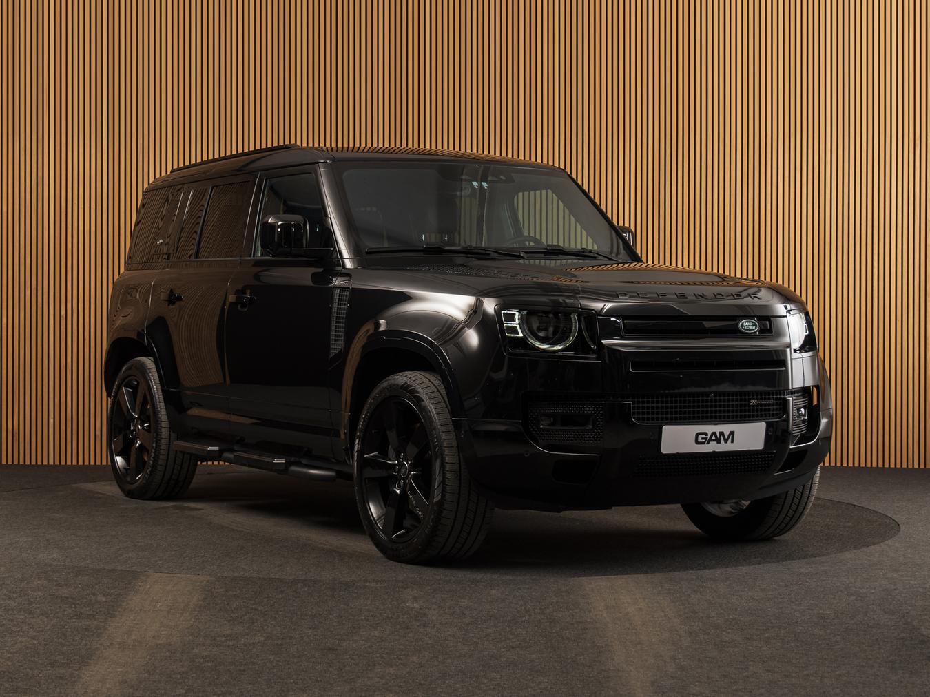 Land Rover Defender 110 X-Dynamic HSE P300e