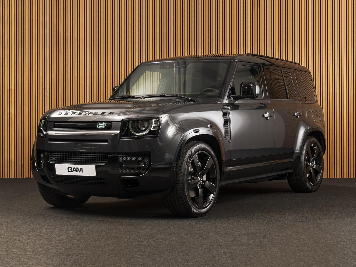 Land Rover Defender 110 X-Dynamic HSE P300e