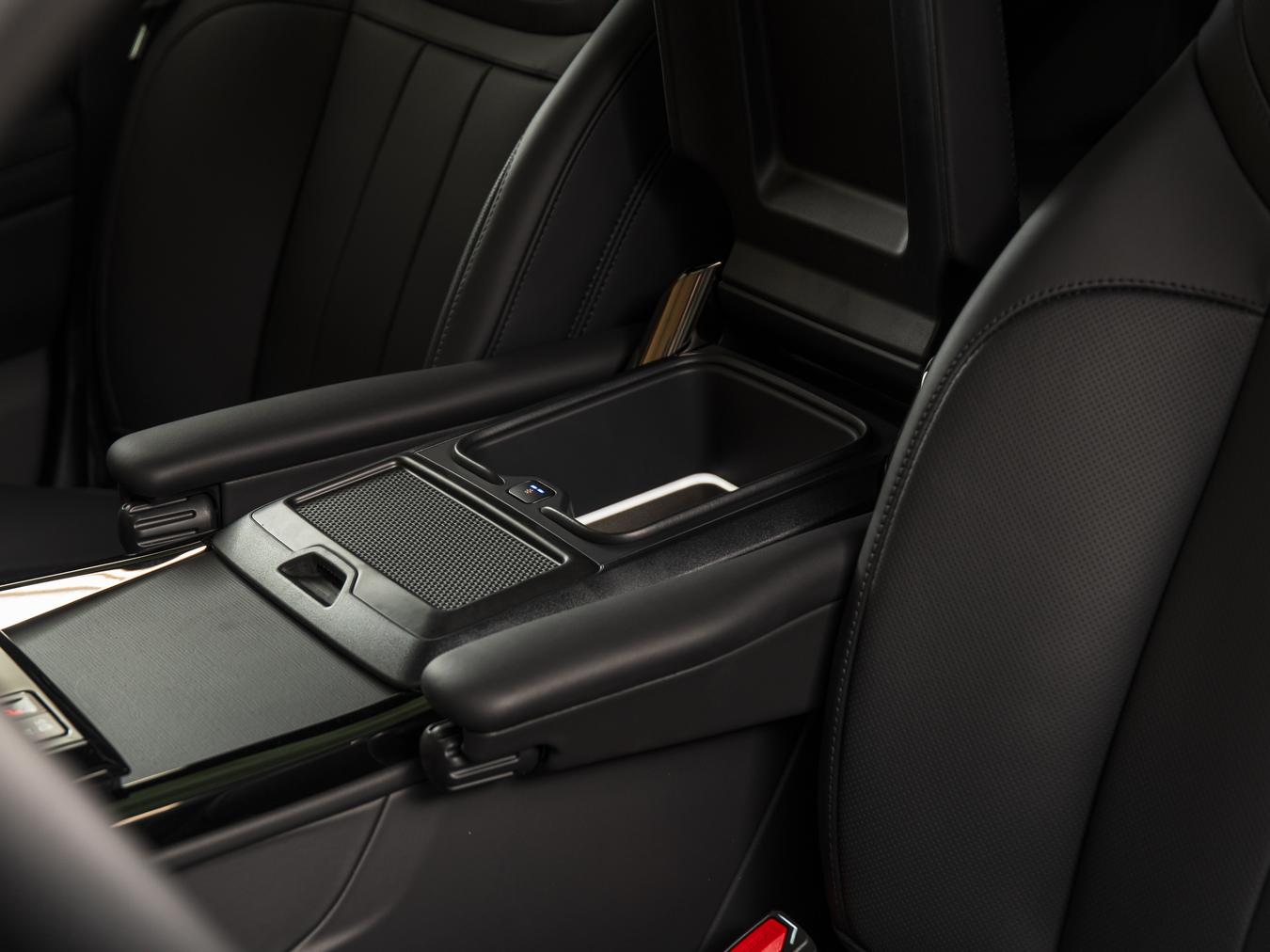 Land Rover Range Rover Sport P550e Autobiography