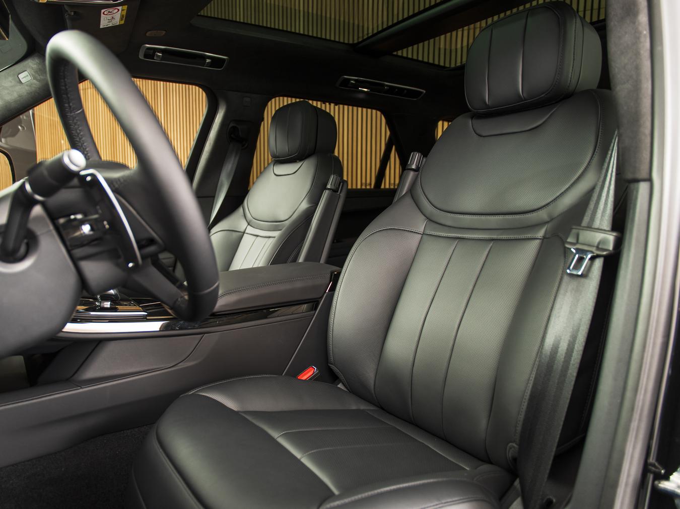 Land Rover Range Rover Sport P550e Autobiography