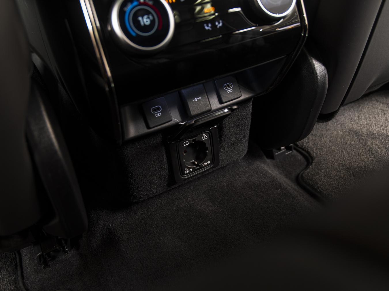 Land Rover Range Rover Sport P550e Autobiography