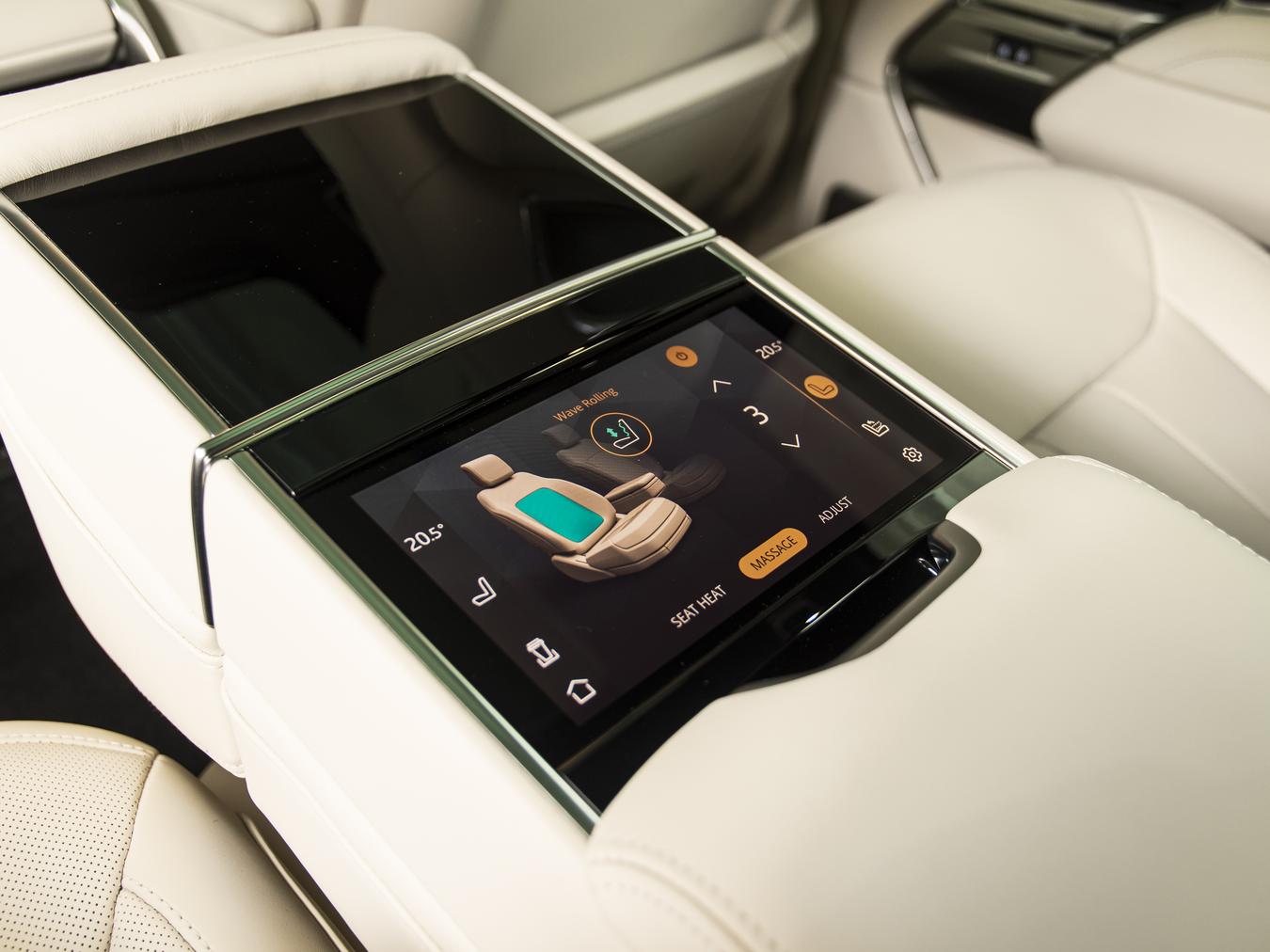 Land Rover Range Rover P550e Autobiography