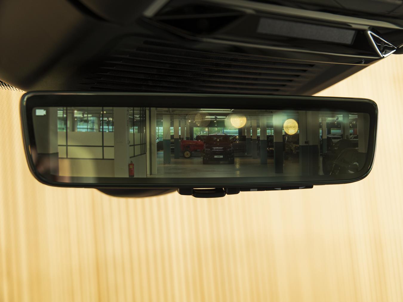 Land Rover Range Rover P550e Autobiography