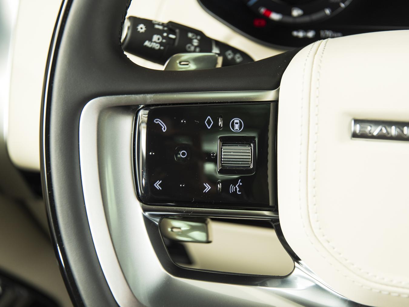 Land Rover Range Rover P550e Autobiography