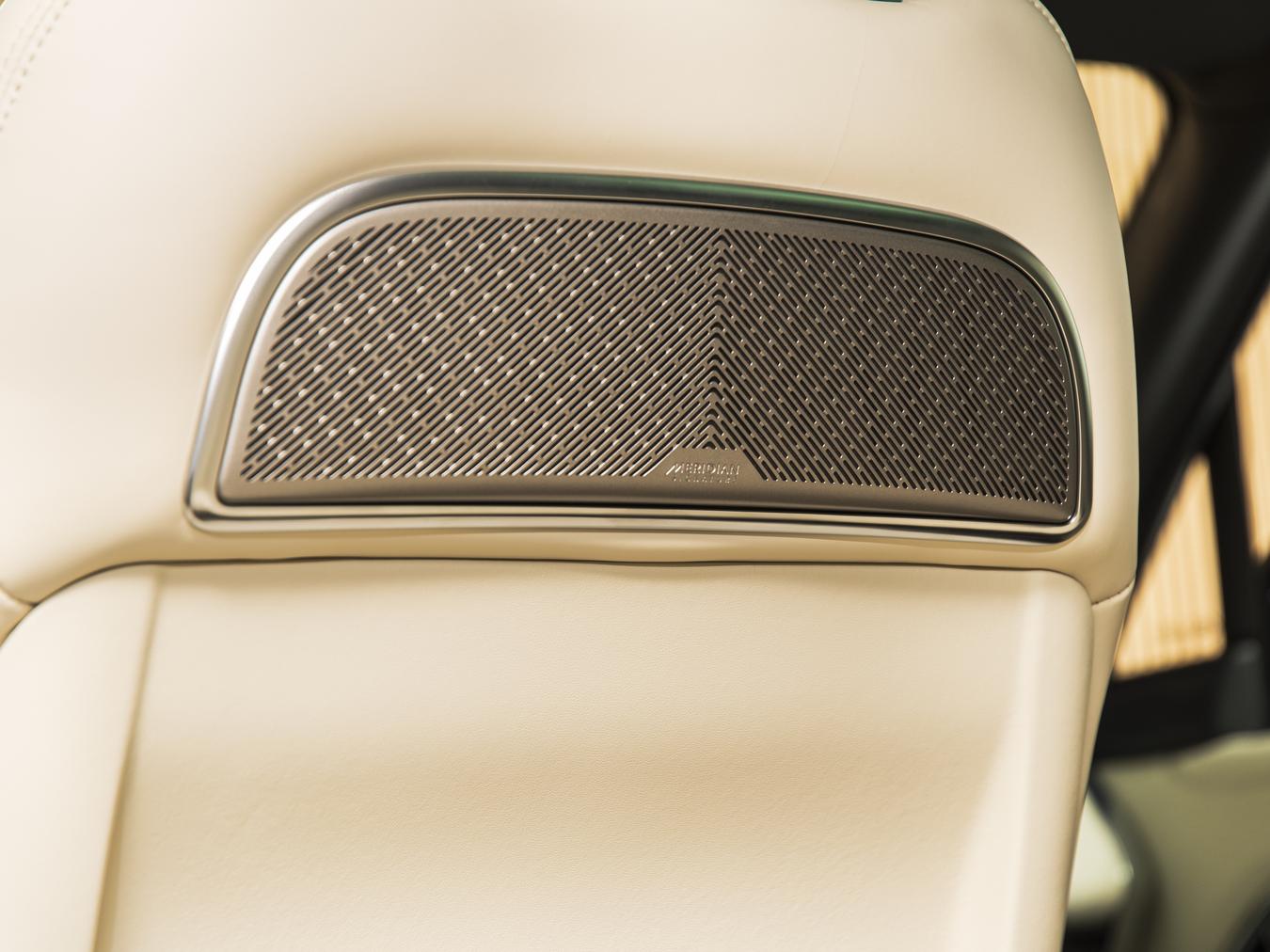 Land Rover Range Rover P550e Autobiography