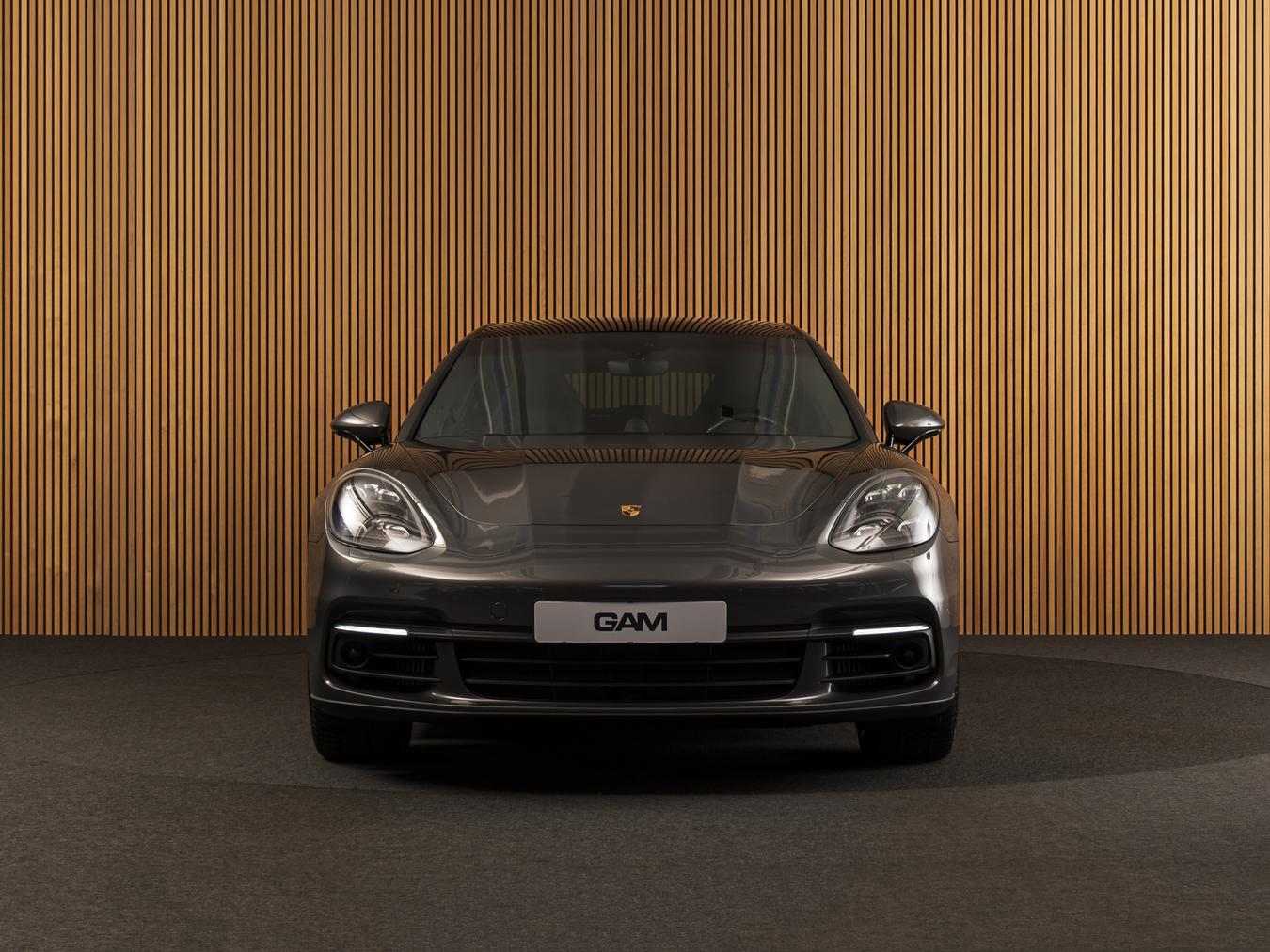Porsche Panamera 4 E-Hybrid Sports Turismo