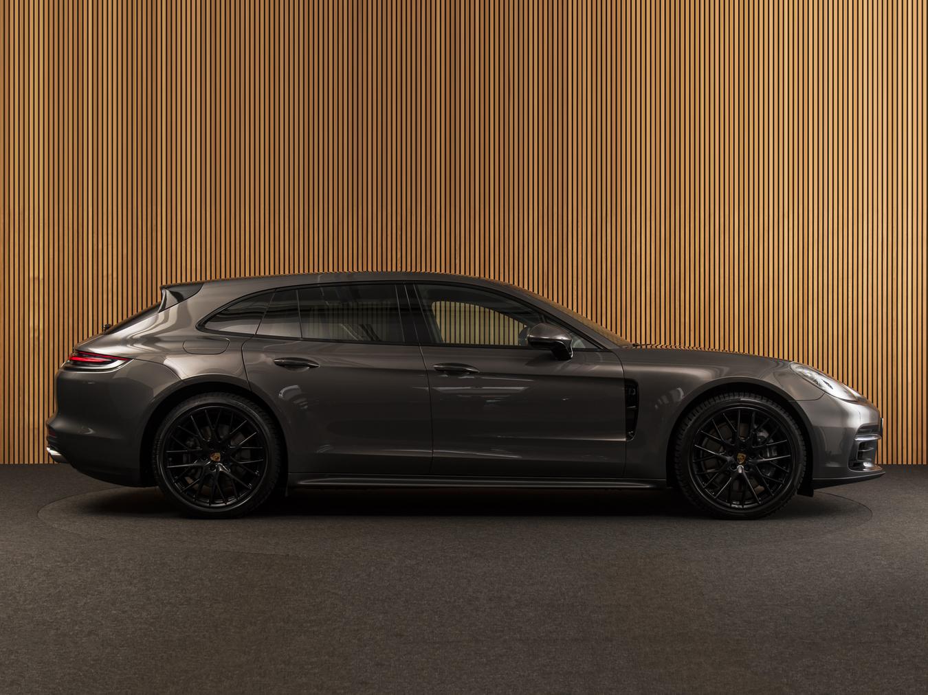 Porsche Panamera 4 E-Hybrid Sports Turismo