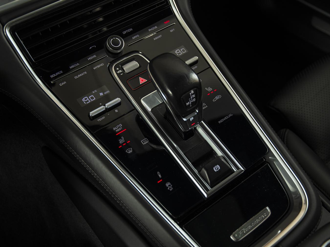 Porsche Panamera 4 E-Hybrid Sports Turismo