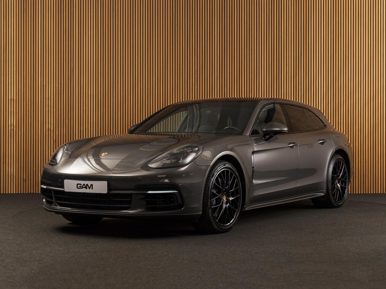 Porsche Panamera 4 E-Hybrid Sports Turismo