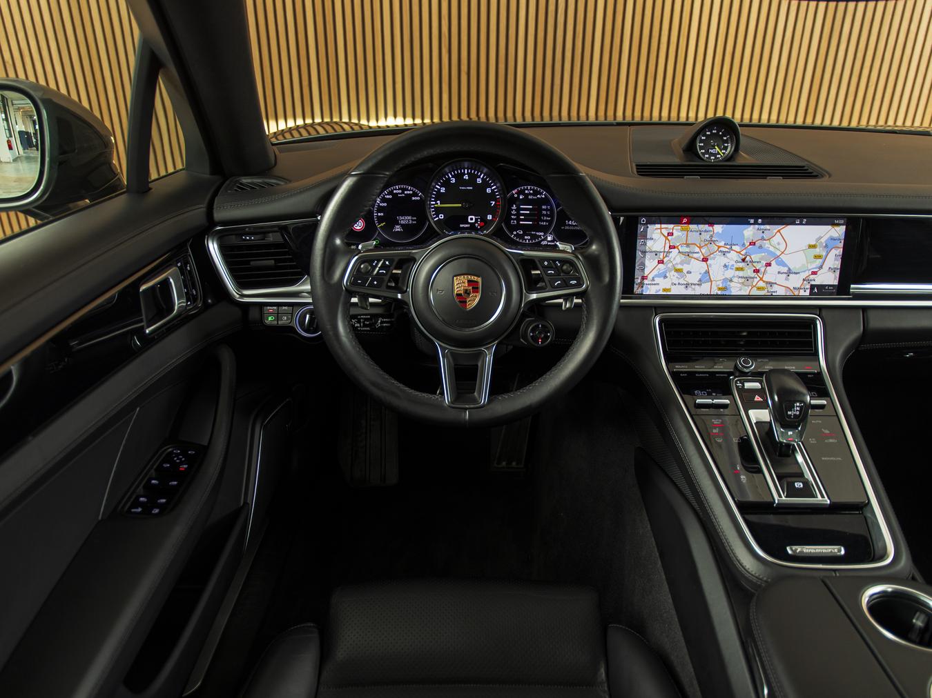 Porsche Panamera 4 E-Hybrid Sports Turismo