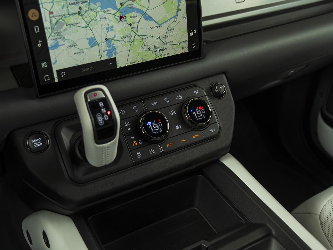 Land Rover Defender 110 P635 AWD OCTA