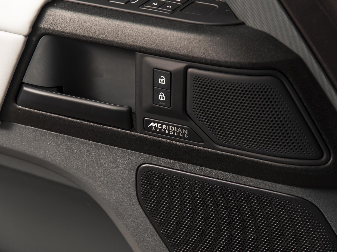 Land Rover Defender 110 P635 AWD OCTA