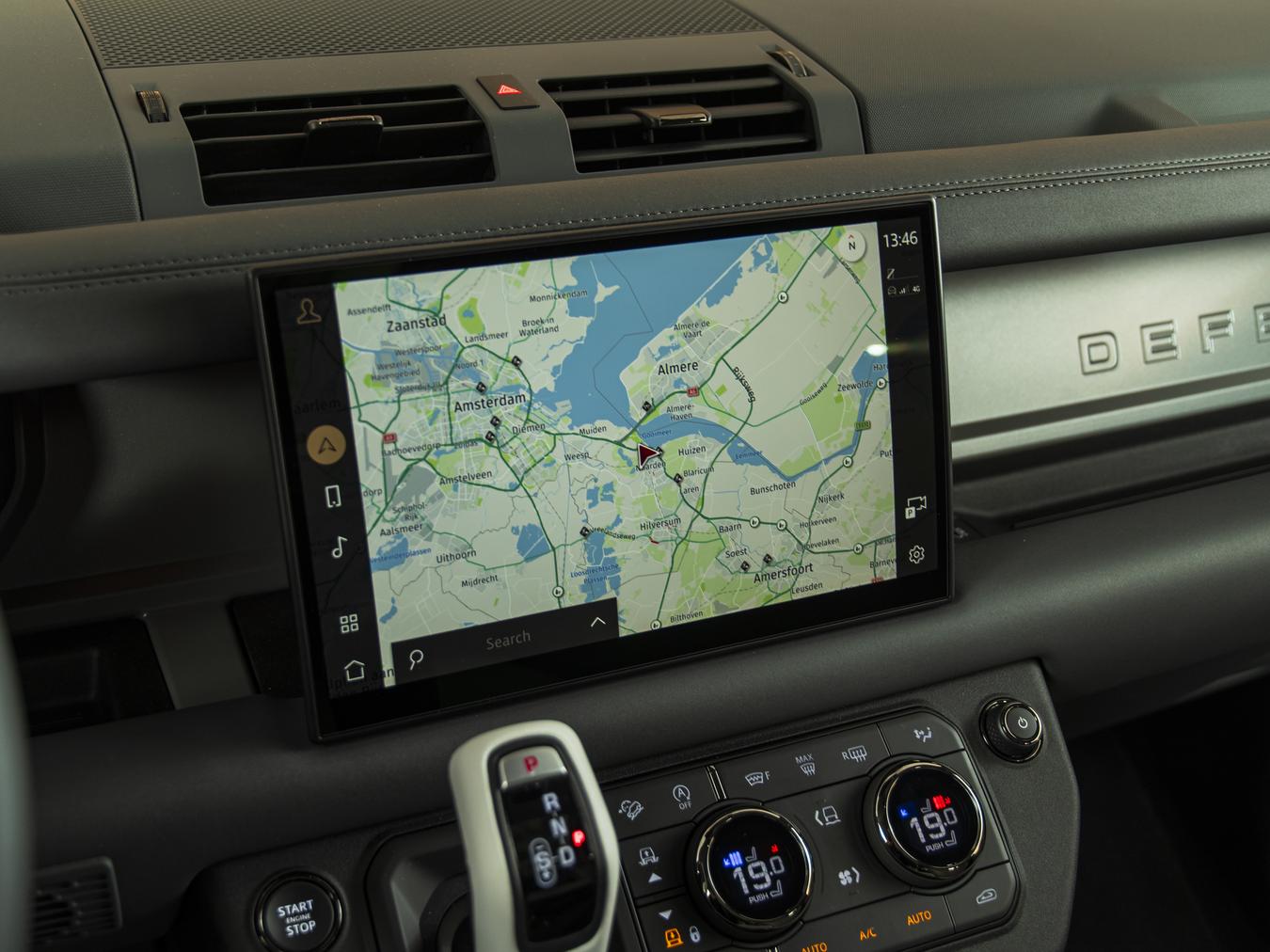 Land Rover Defender 110 P635 AWD OCTA