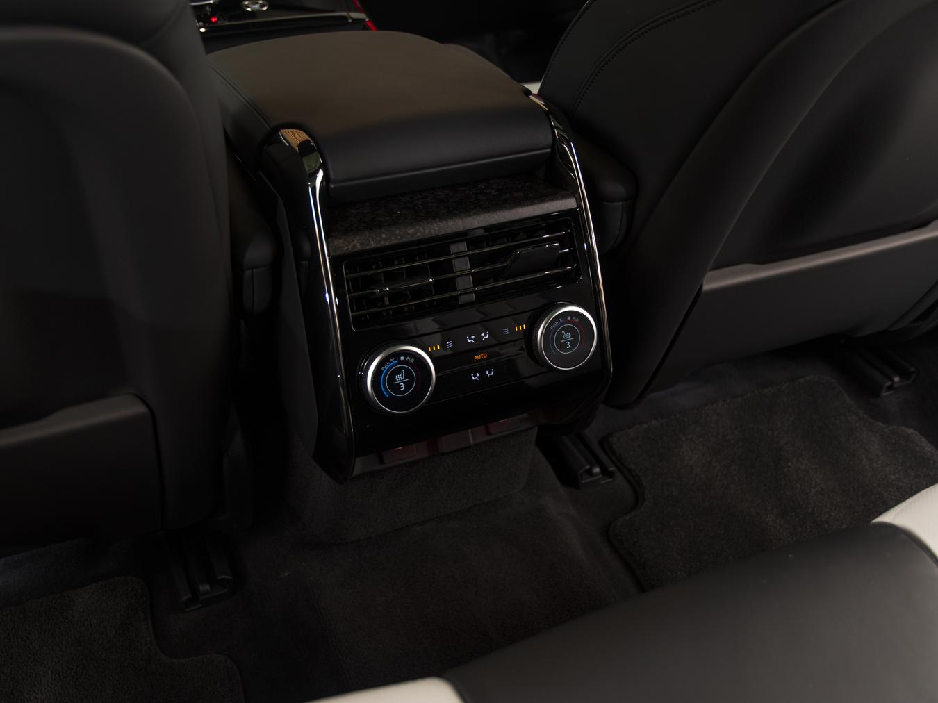 Land Rover Range Rover Sport P550e Autobiography