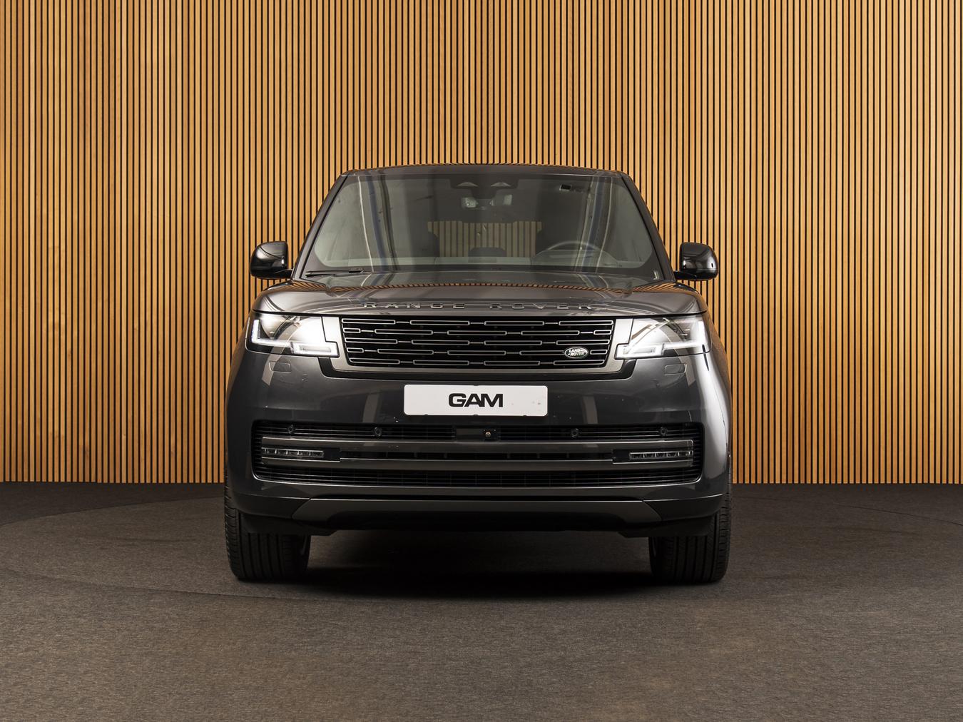 Land Rover Range Rover P460e HSE