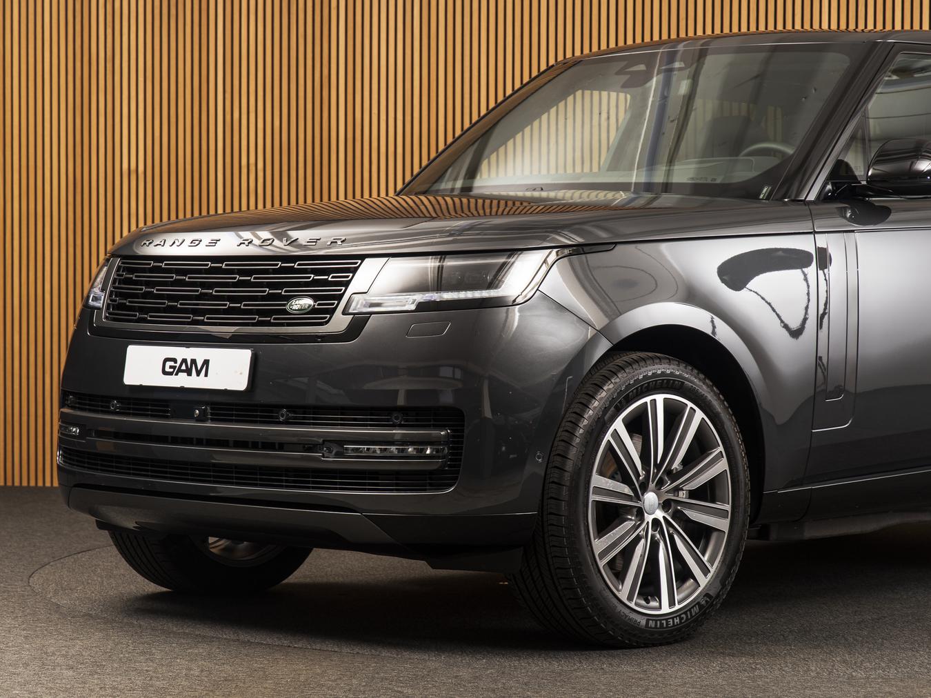 Land Rover Range Rover P460e HSE