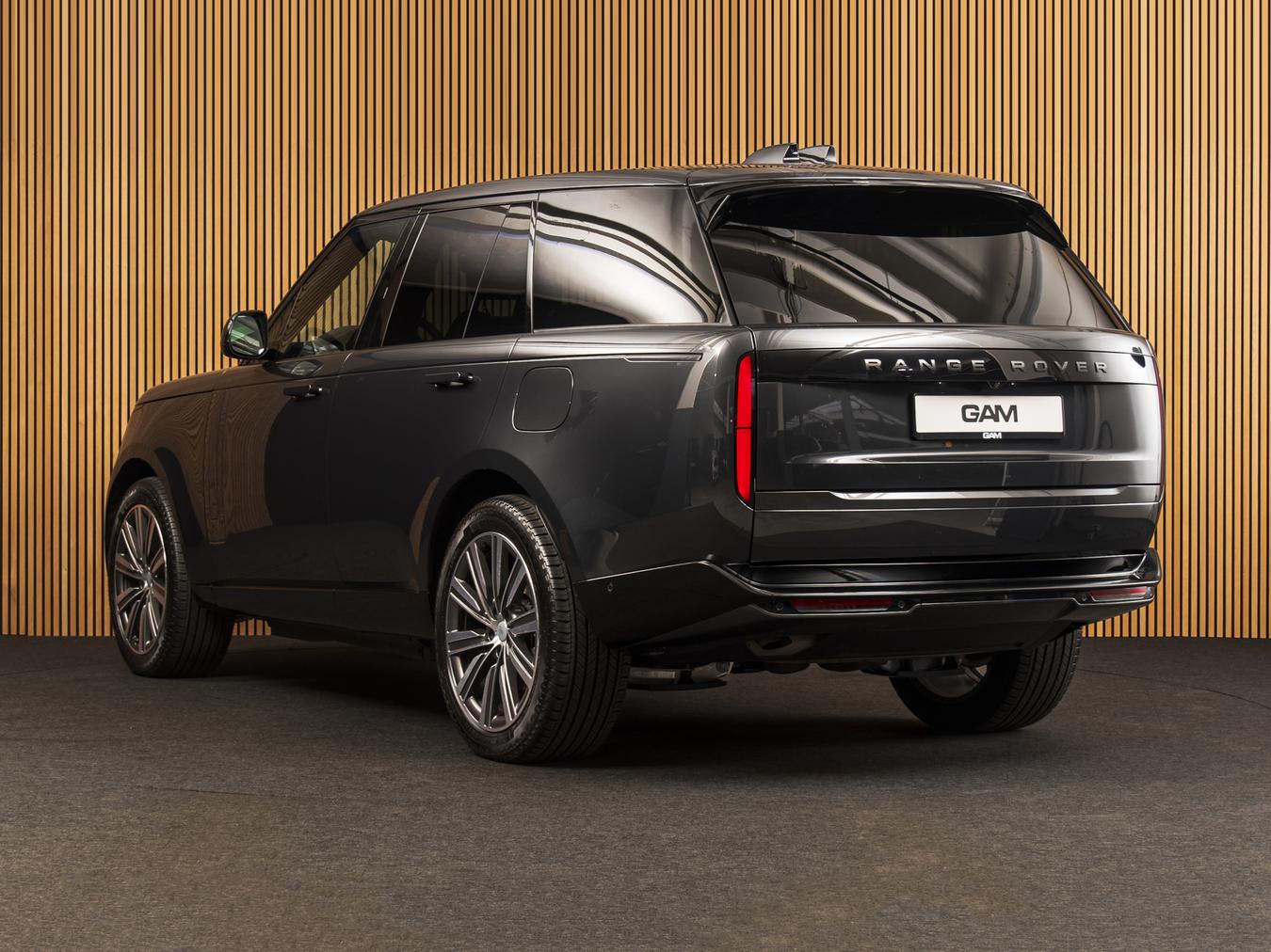 Land Rover Range Rover P460e HSE