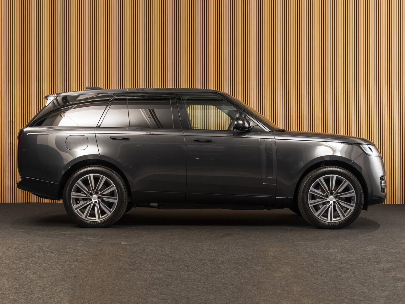 Land Rover Range Rover P460e HSE