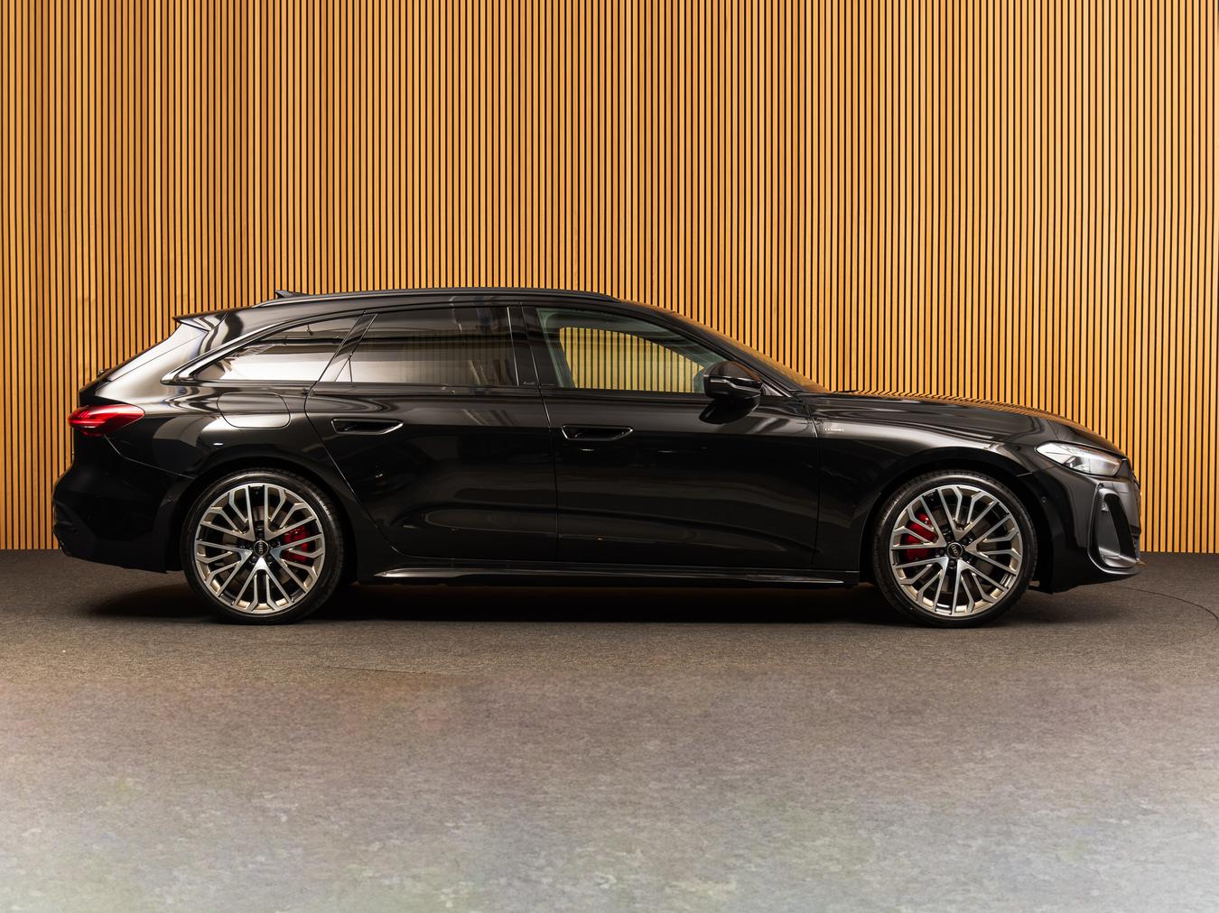 Audi A5 Avant E-Hybr Quattro S-Edition Competition