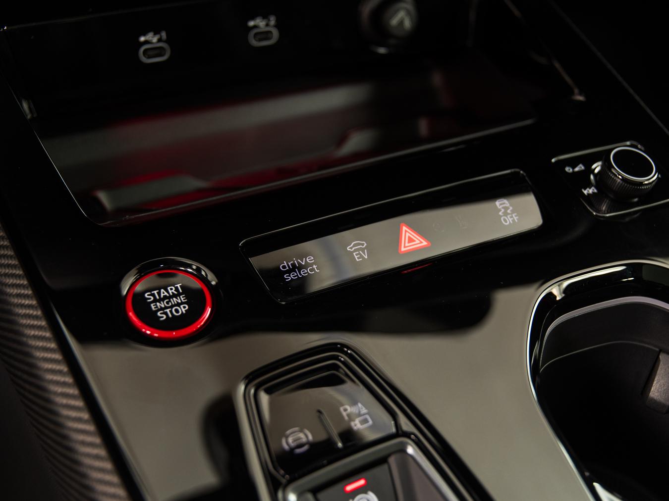 Audi A5 Avant E-Hybr Quattro S-Edition Competition