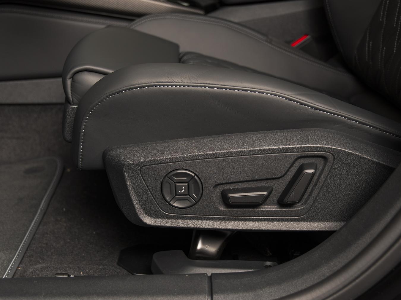 Audi A5 Avant E-Hybr Quattro S-Edition Competition