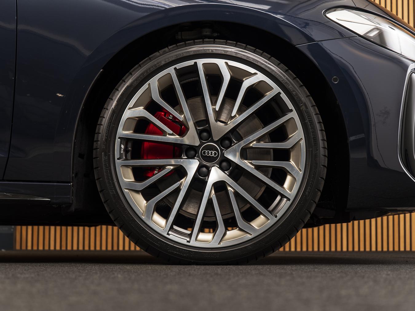 Audi A5 Avant E-Hybr Quattro S-Edition Competition