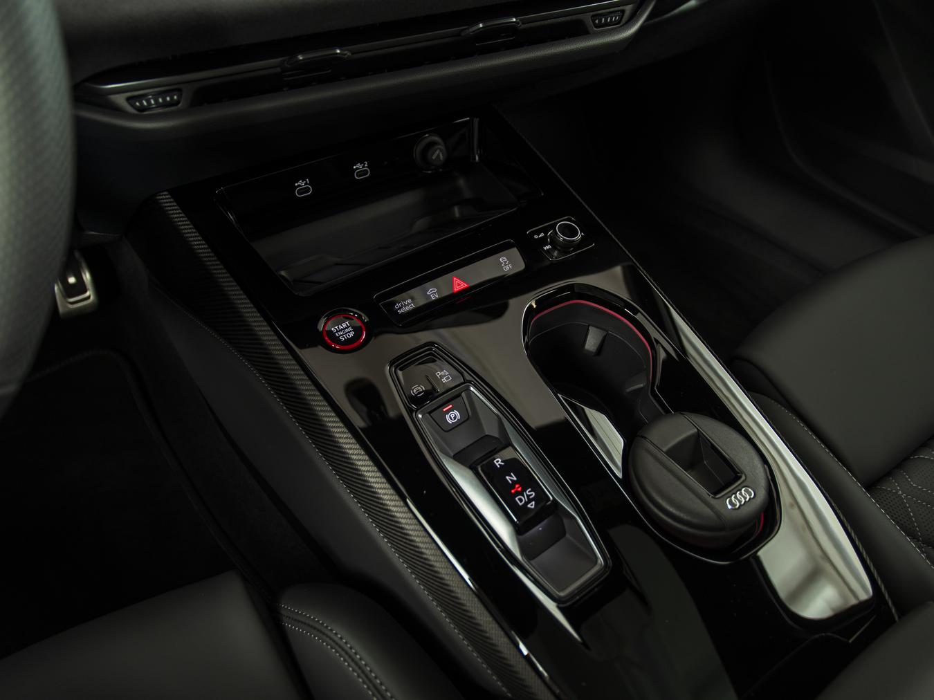 Audi A5 Avant E-Hybr Quattro S-Edition Competition