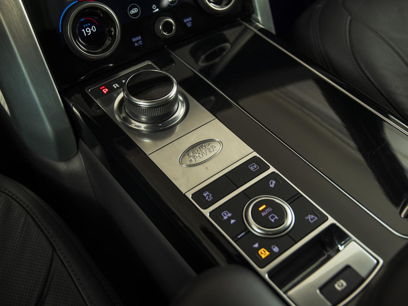 Land Rover Range Rover P400e Autobiography